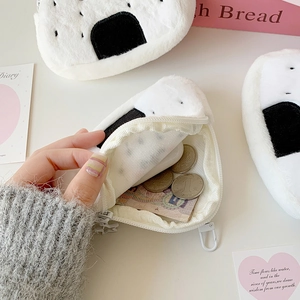 Simpatico portamonete onigiri in peluche con cerniera che mostra lo spazio interno della borsa