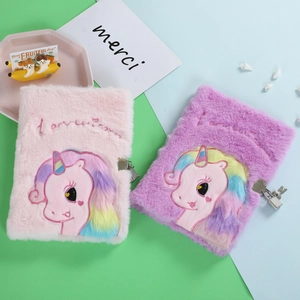 Diario di unicorno in peluche con lucchetto e chiave in rosa e viola per ragazze