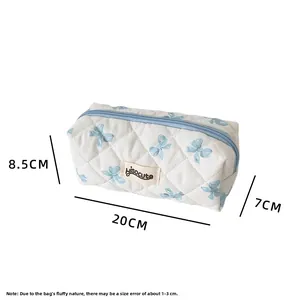 Quilted bow pencil case dimensions 20x7x8.5cm showing measurement details clearly