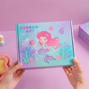 Meerjungfrau Geschenkset mit blau-violettem Farbverlauf und niedlichem Cartoon-Design