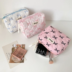 Sweet Quilted Polyester Makeup Bag With Bow Pattern Ribbon Zipper Portable Travel Toiletry Washroom Storage Case For Women Girls