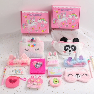 Niedliches Cartoon Einhorn Geschenkbox Set Pluesch Schreibwaren Kinder Geburtstag Geschenk.
