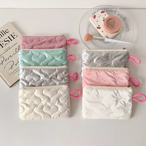 Shiny Quilted Small Cosmetic Pouch Polyester Heart Bow Pattern Mini Makeup Bag Travel Storage With Pink Lanyard For Women