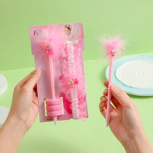 Coffret accessoires cheveux bébé rose avec bandeau en dentelle et pinces oursons