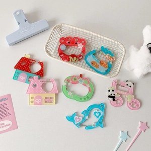 Colorful acrylic carabiner hooks in cute cartoon shapes for backpack keychain decoration