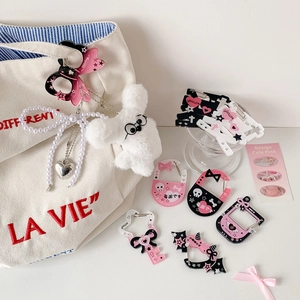 Sweet and cool acrylic charm set with metal carabiner for backpack and bag decoration