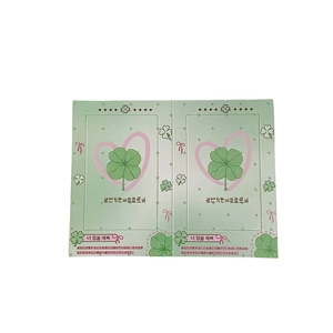 DIY four-leaf clover film frame keychains with pink heart and star decorations