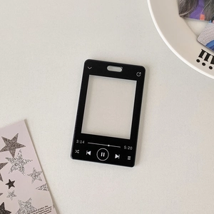 Detailansicht des schwarzen Fotokartenhalters im Musikplayer-Stil mit Wiedergabe-Icons