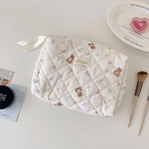Borsa cosmetica trapuntata con orsetti per viaggio e organizzazione del trucco