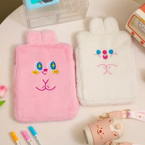 Housse iPad ours de dessin animé avec oreilles en peluche douce rose et blanche