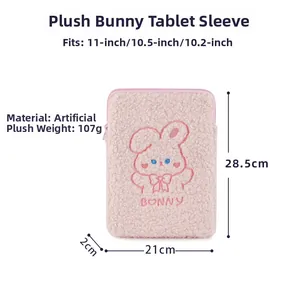 Dimensioni dettagliate della custodia iPad a coniglio in peluche rosa con ricamo
