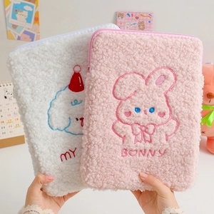 Custodia per iPad in peluche con coniglio e cane in morbido sherpa per tablet da 11 pollici