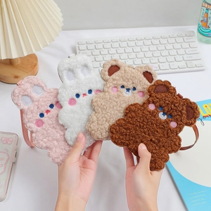 Bonitos portatarjetas de peluche de conejo y oso con textura de lana y correa