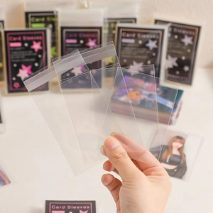 Transparent 58x89mm PP photocard sleeves with self-sealing closure for collectibles