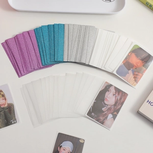 Glitzernde transparente Fotohüllen mit Sterneneffekt und matter Textur für Karten