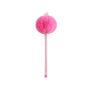 Détail du stylo à pompon rose avec licorne blanche et corps à rayures spirales