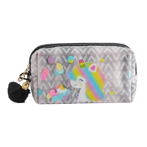 Dettaglio dell'astuccio unicorno con trama a onde grigie e toppe di paillettes arcobaleno