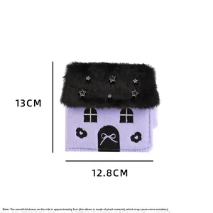 Dimensioni dell'album fotografico a casa di peluche: altezza 13 cm e larghezza 12,8 cm totali