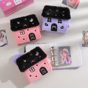 Album Fotografico a Forma di Casa in Peluche Mini Raccoglitore per Carte K-pop Ricamo a Stella Raccolta Fogli Mobili A8