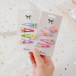Set di fermagli per capelli unicorno arcobaleno per bambine con decorazioni in resina