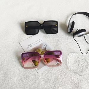 Fashion oversized square sunglasses with gold flower rivets and gradient lenses set