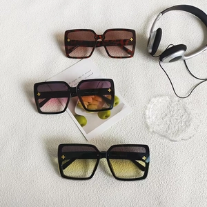 Square Large Frame Sunglasses PC Material UV400 Protection Vintage Trendy Outdoor Fashion Eyewear For Women Men
