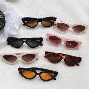 Retro Cat Eye Sunglasses For Women UV400 Protection Resin Lens Plastic Frame Vintage Fashion Outdoor Eyewear