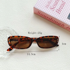Detailed dimensions of leopard print square sunglasses with silver heart studs