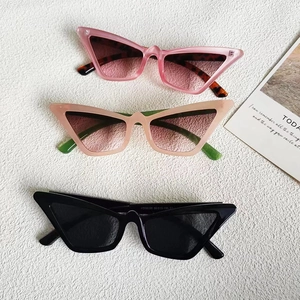 Lunettes De Soleil Oeil De Chat Protection UV400 Monture PC Petit Carré Dégradé Couleur Bonbon Mode Extérieure Femmes