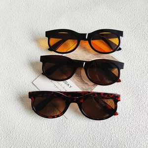 Vintage Rectangle Wide Frame Sunglasses For Women Men Retro Oval Resin PC Lens UV400 Protection Fashion Trendy Eyewear