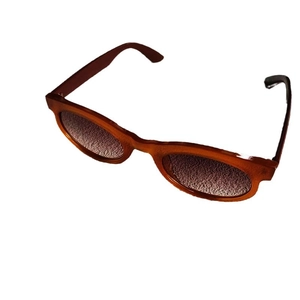 Retro rectangle broad sunglasses with amber tortoiseshell frame and dark lenses
