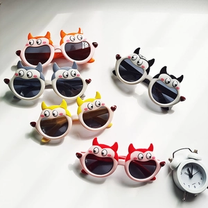 Polarisierte Cartoon-Sonnenbrille für Kinder in fünf Farben mit süßen Ohren-Design