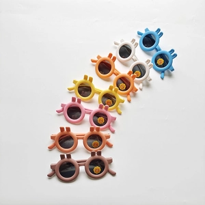 Polarized kids sunglasses set with cute rabbit ears and UV protection in seven colors