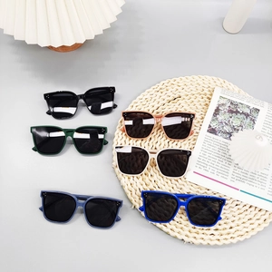 Polarized square frame kids sunglasses in five trendy colors with silver rivet details
