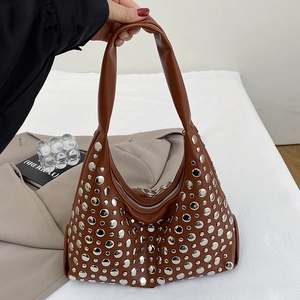 Vintage PU Leather Hobo Bag With Metal Rivets Punk Underarm Shoulder Bag For Women Fashion Rock Style Large Capacity