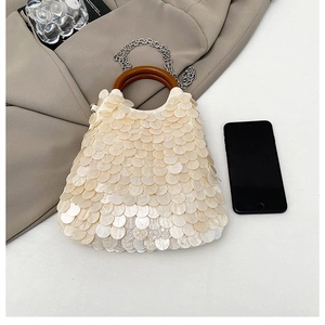 Pailletten-Muscheltasche mit runden Holzgriffen und silberner Kette für Damen