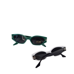 Kids retro rectangular sunglasses with UV400 protection and CE certification marks