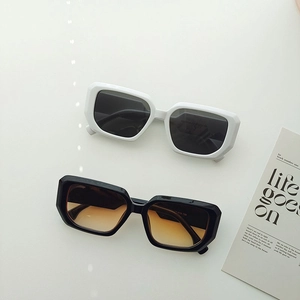 Classic thick frame square sunglasses for men and women in black and white finish