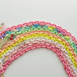 Collier en chaîne acrylique macaron avec breloques de fleurs et fruits pour femme