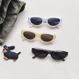 Kinder Sonnenbrillen Set im Katzenaugen-Stil mit UV400-Schutz in Weiß, Beige und Grau