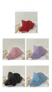 Sélection de couleurs détaillée pour sacs bandoulière tricératops avec chaîne dorée