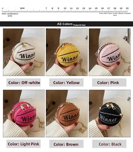 Collezione mini borse da basket in lana d'agnello in sei colori con tracolla a catena in metallo