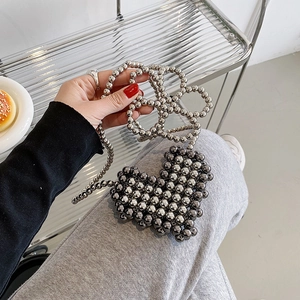 Women Heart Shaped Mini Beaded Crossbody Bag Faux Artificial Pearl Acrylic Hand Woven Small Chain Shoulder Pouch Chic Fashion
