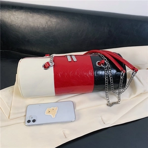 Sac cylindre chic en similicuir verni tricolore avec bandoulière chaîne
