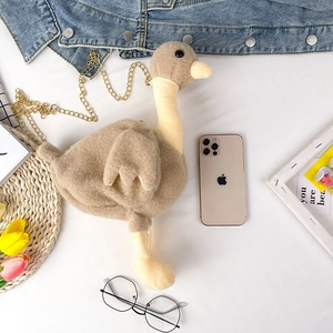 Sac bandoulière en peluche mignon en forme d'oie pour filles avec chaîne dorée