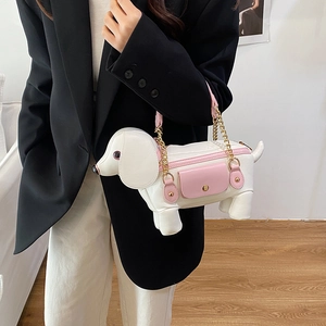 Sac à main créatif en forme de chien en cuir verni blanc et rose avec chaîne dorée