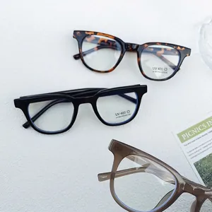 Lunettes carrées enfant en écaille, noir et thé avec protection UV400 et anti-lumière