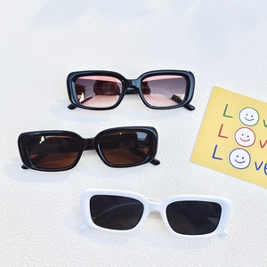 Retro rectangular sunglasses with colorful lenses and stylish thick frames for 2024 fashion