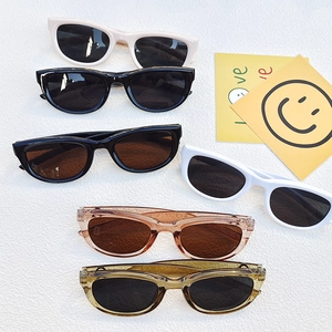 Retro Cat Eye Sunglasses UV400 Protection PC Frame Vintage Eyewear For Driving Outdoor Fashion Unisex