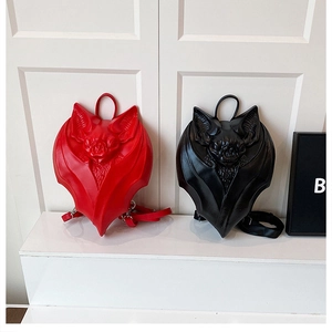Détails des sacs à dos chauve-souris 3D rouge et noir en similicuir gaufré de qualité